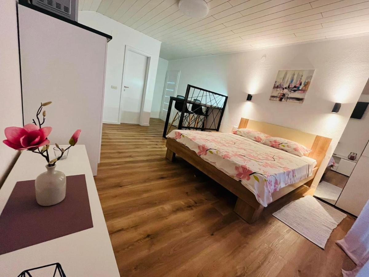 Apartment Bagaric Stari Grad  Luaran gambar