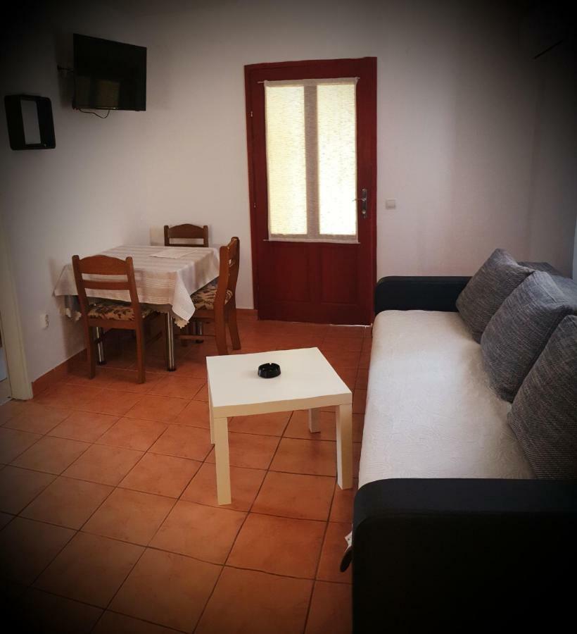 Apartment Bagaric Stari Grad  Luaran gambar